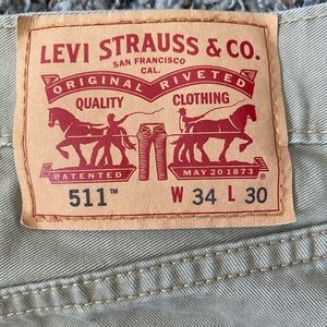 LEVI JEANS